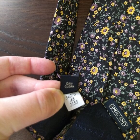 Lands' End Floral Flowers Neck Tie 100% Silk Men's Long Navy Blue Yellow Purple - Picture 3 of 6